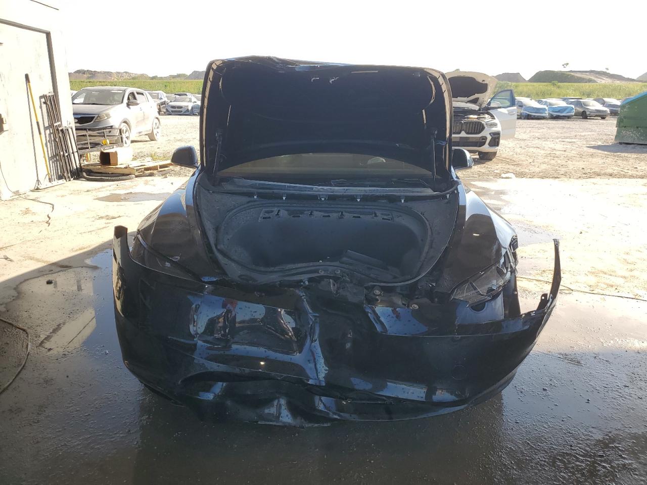 Tesla Model 3 Image 3