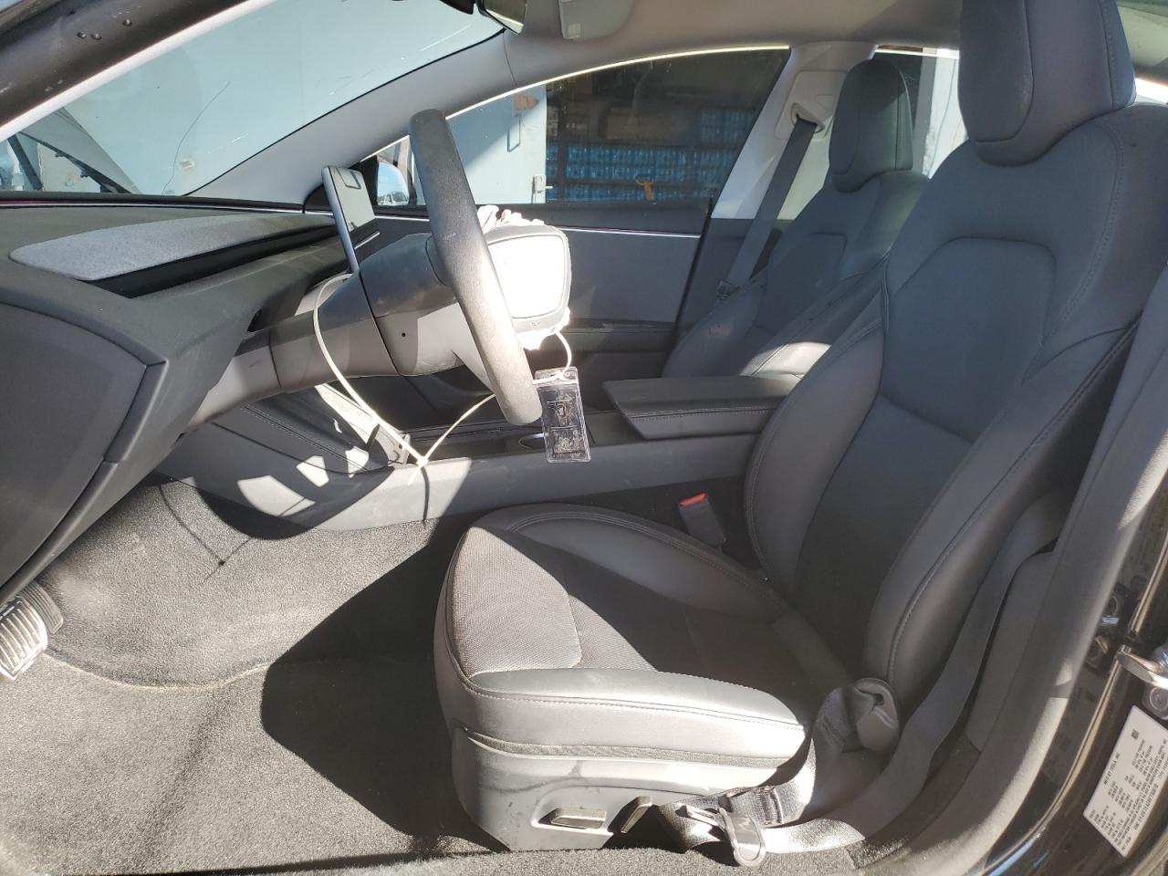 Tesla Model 3 Image 5