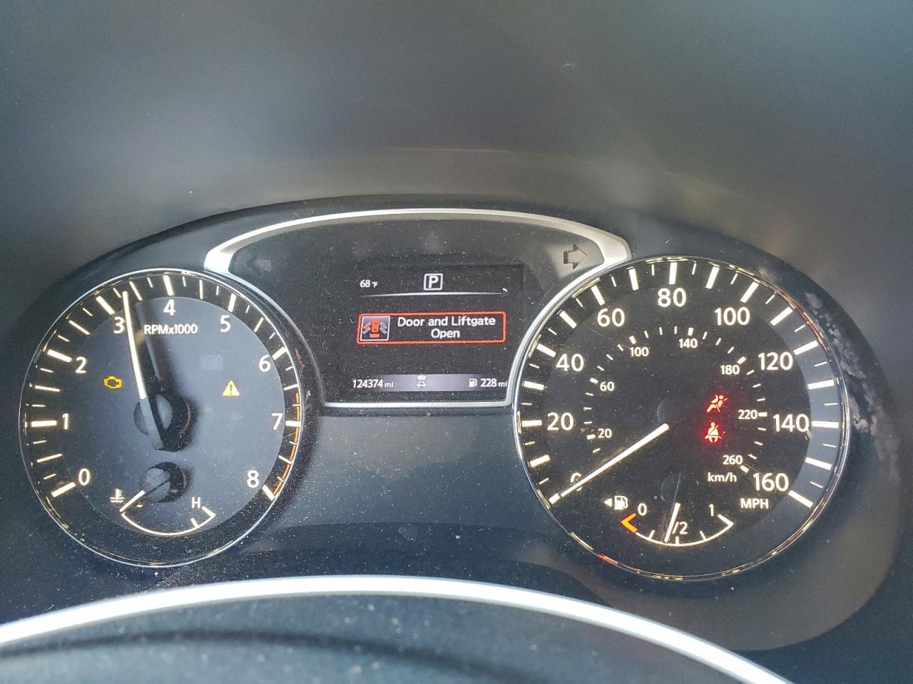 Nissan Pathfinder S Image 2