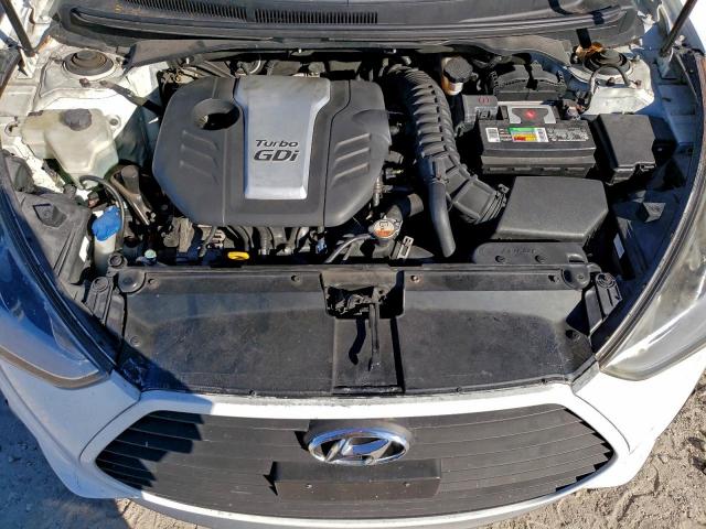 Hyundai VELOSTER Turbo Image 11