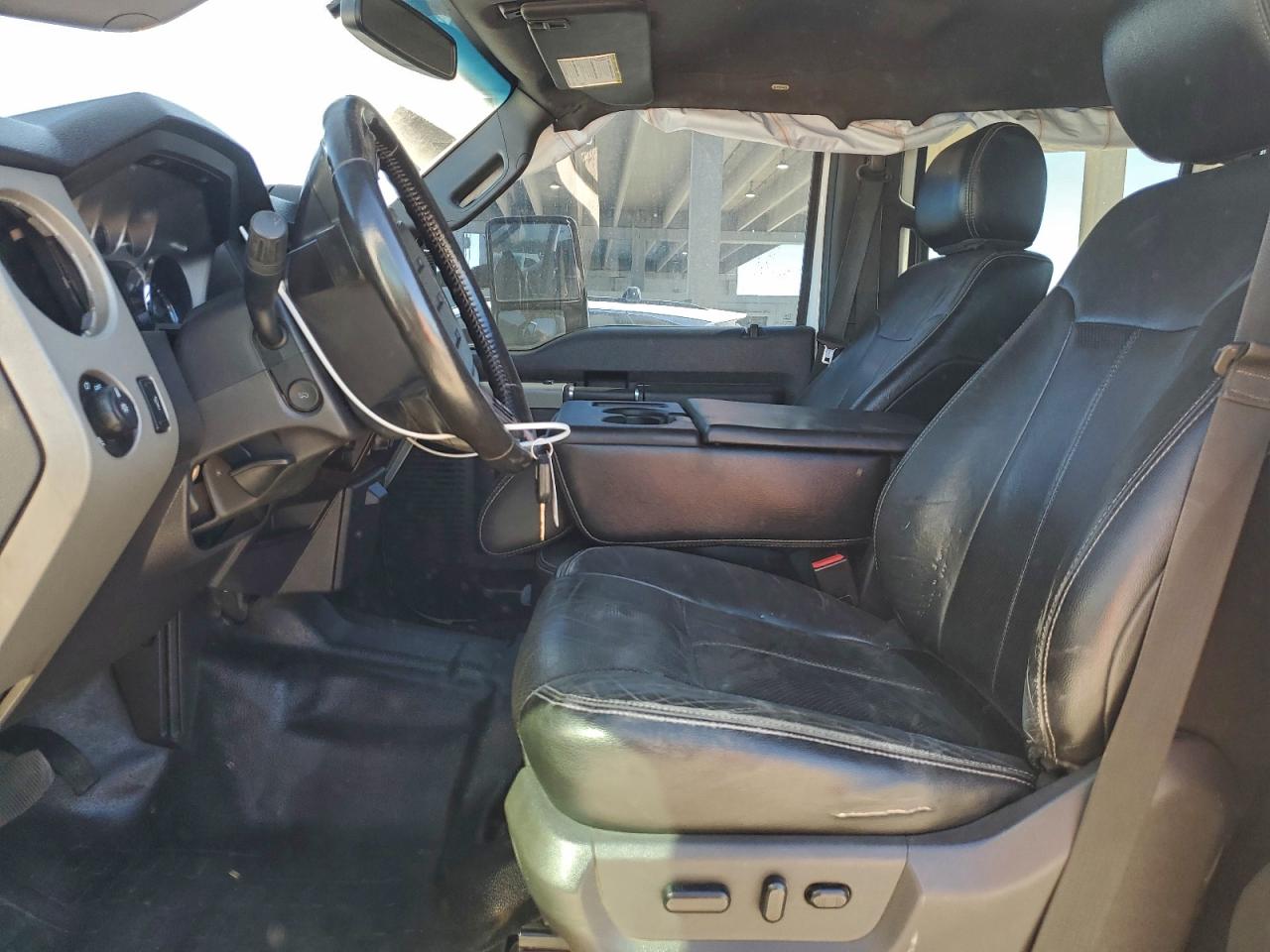 Ford F-350 Super Duty Image 4