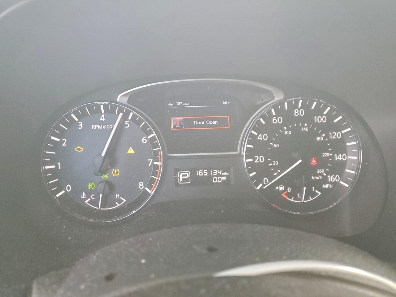 Nissan Pathfinder S Image 9