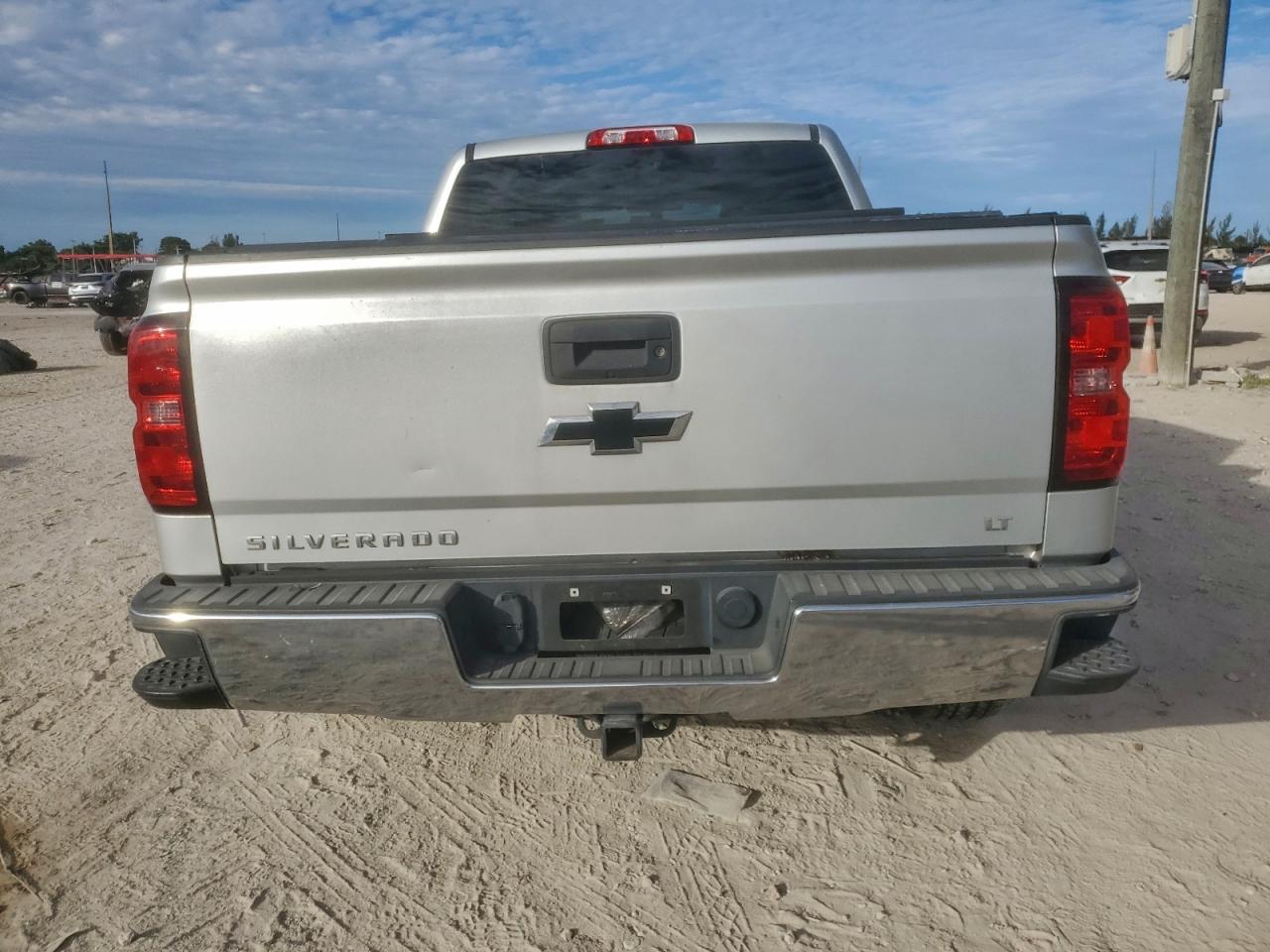 Chevrolet Silverado C1500 Lt Image 13