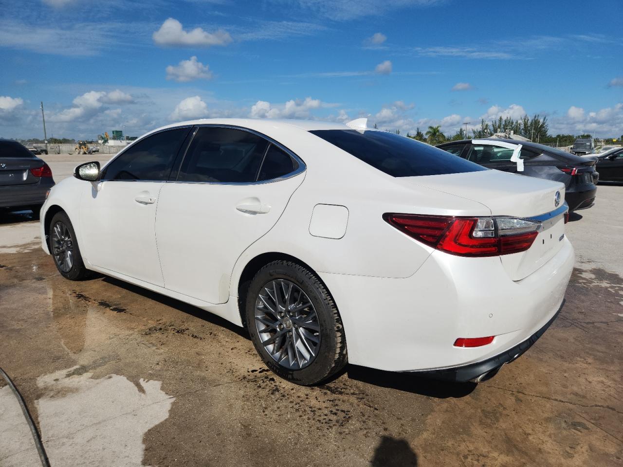 Lexus Es 350 Image 11