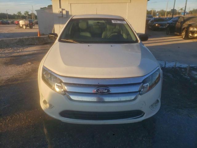 Ford Fusion S Image 8