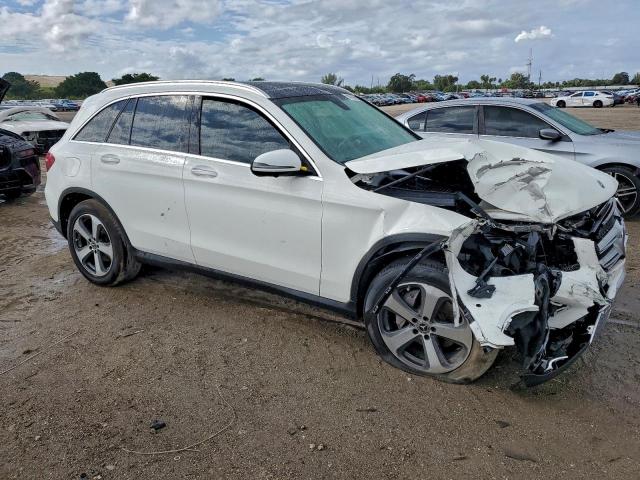 Mercedes-Benz GLC 300 Image 2