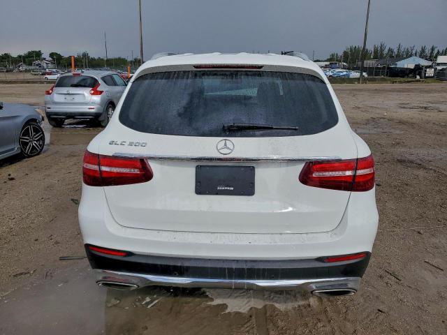 Mercedes-Benz GLC 300 Image 9