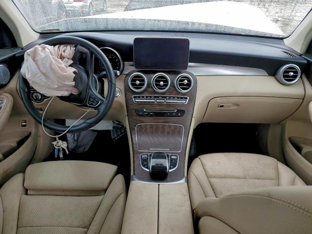 Mercedes-Benz GLC 300 Image 6