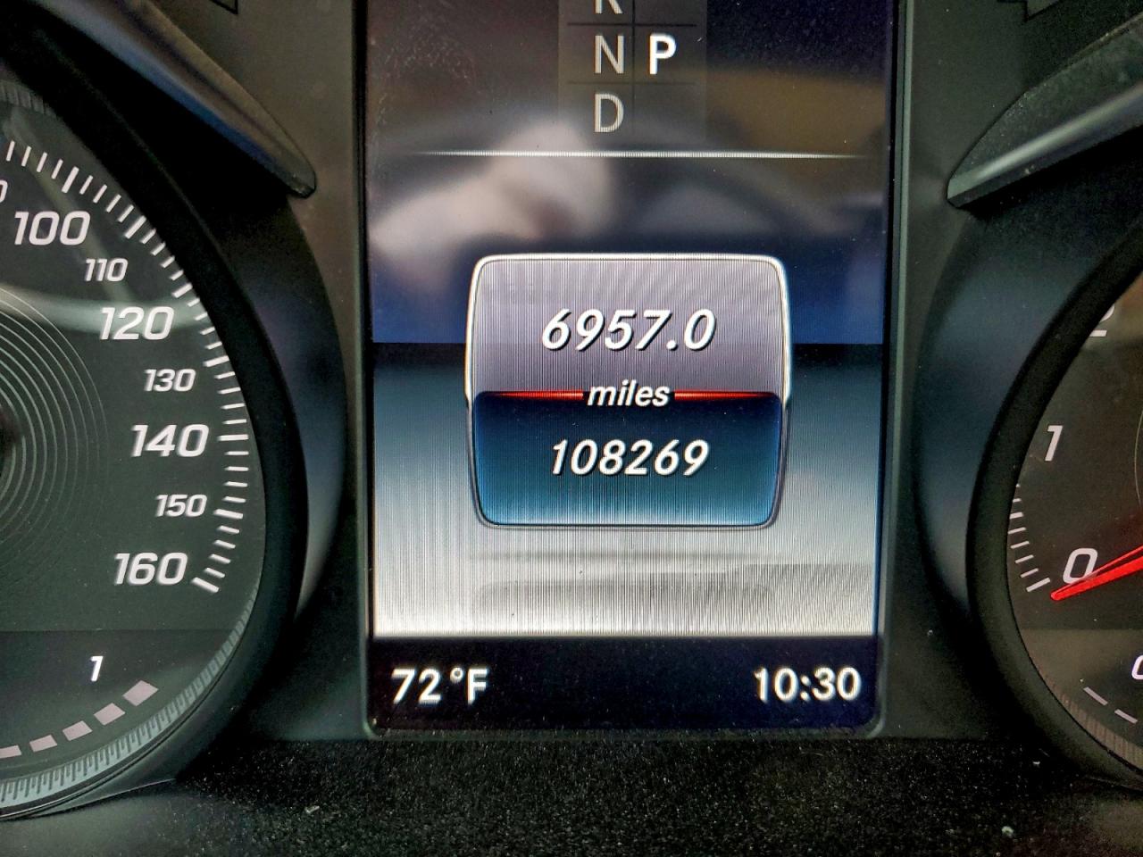 Mercedes-Benz GLC 300 Image 4