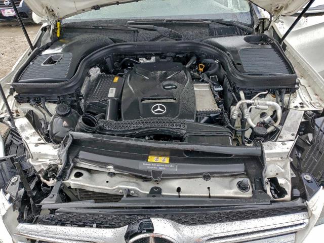 Mercedes-Benz GLC 300 Image 12