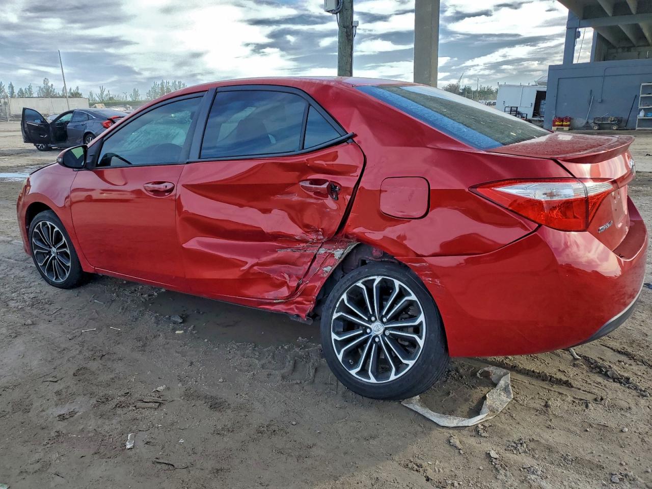 Toyota Corolla L Image 4