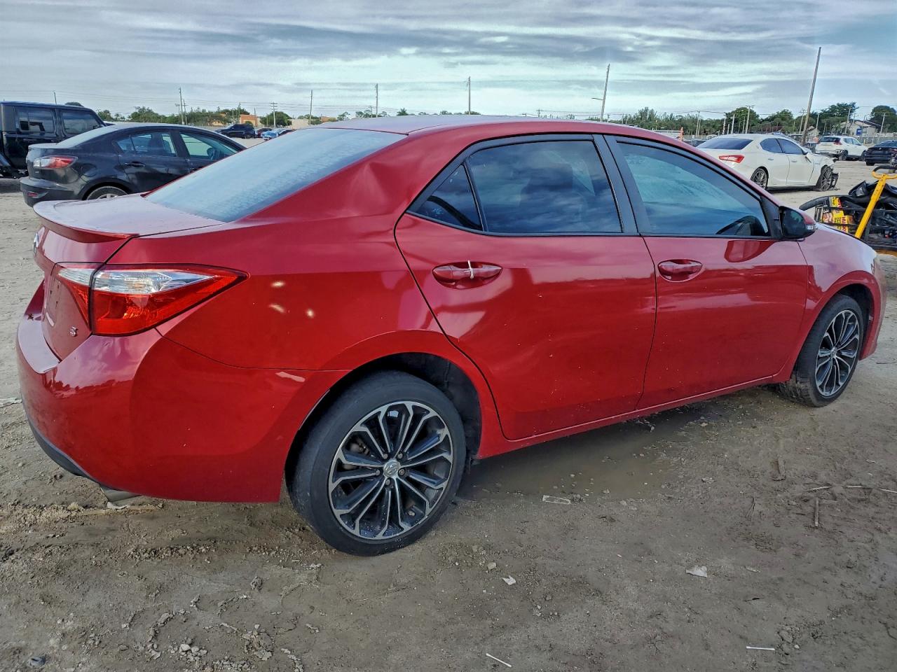 Toyota Corolla L Image 3