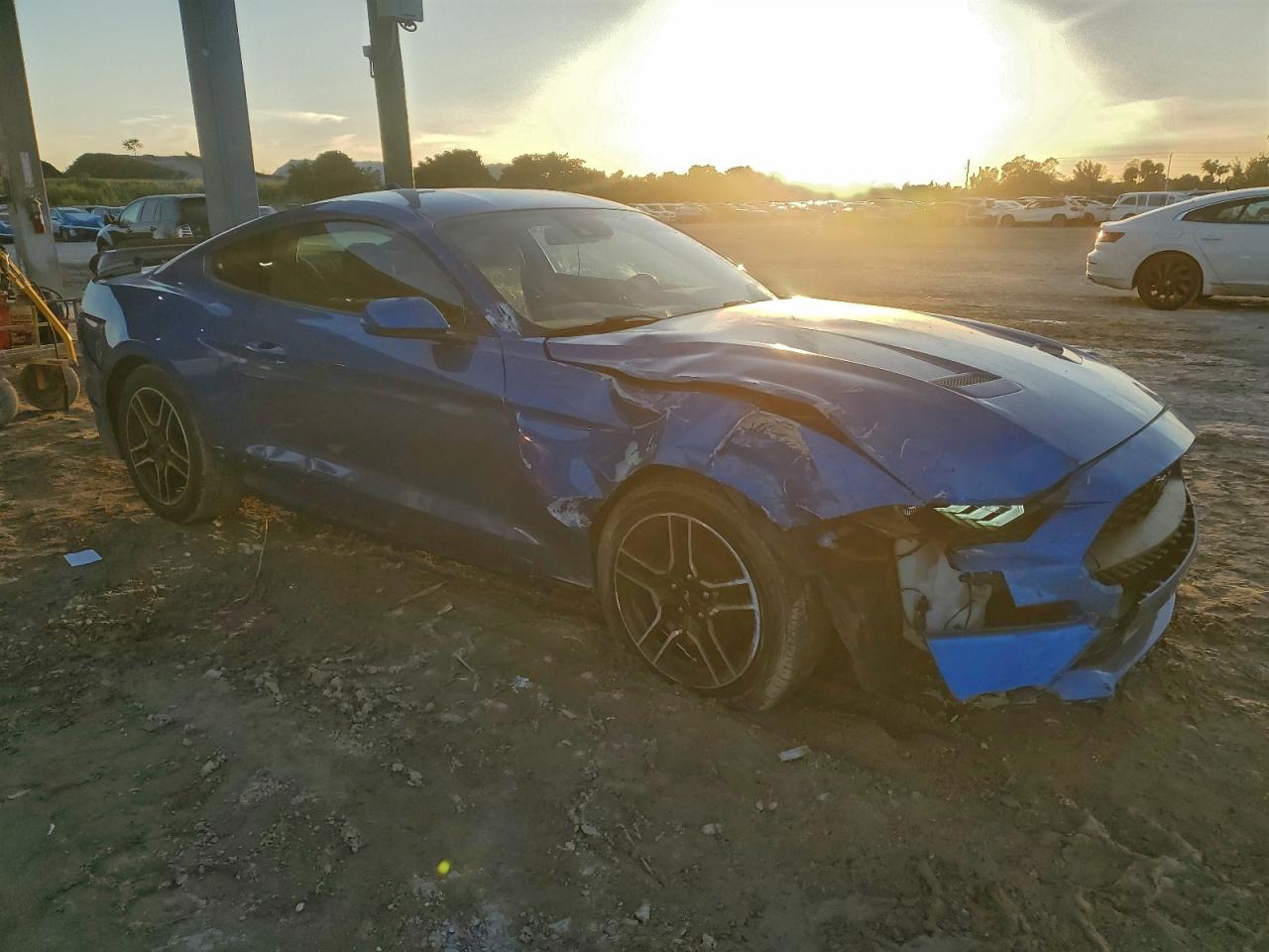 Ford Mustang Image 4