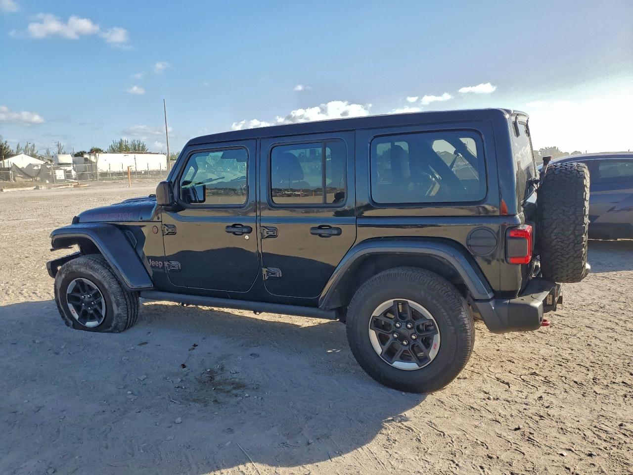 Jeep Wrangler Rubicon Image 2
