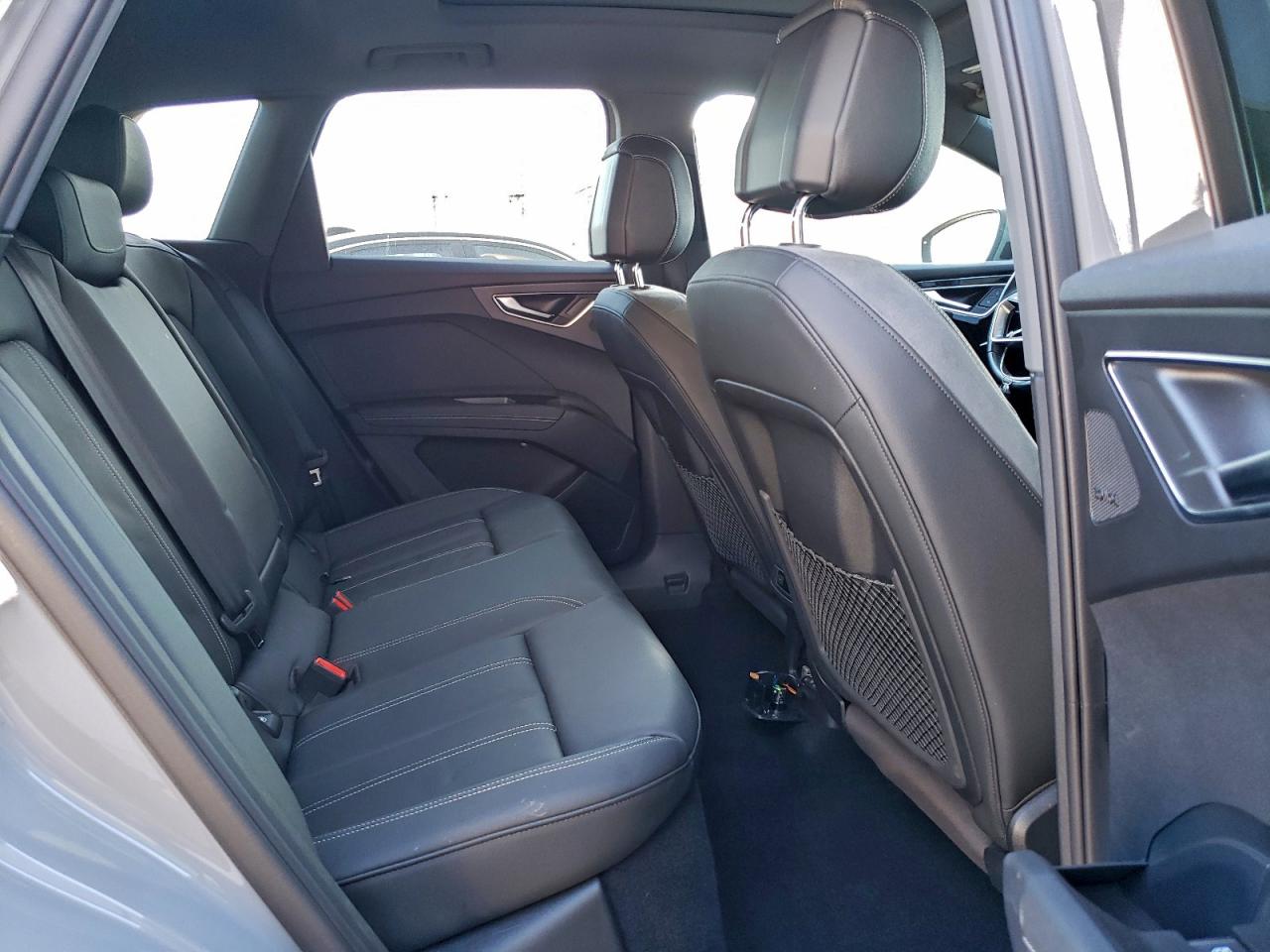 Audi Q4 Premium Plus Image 6