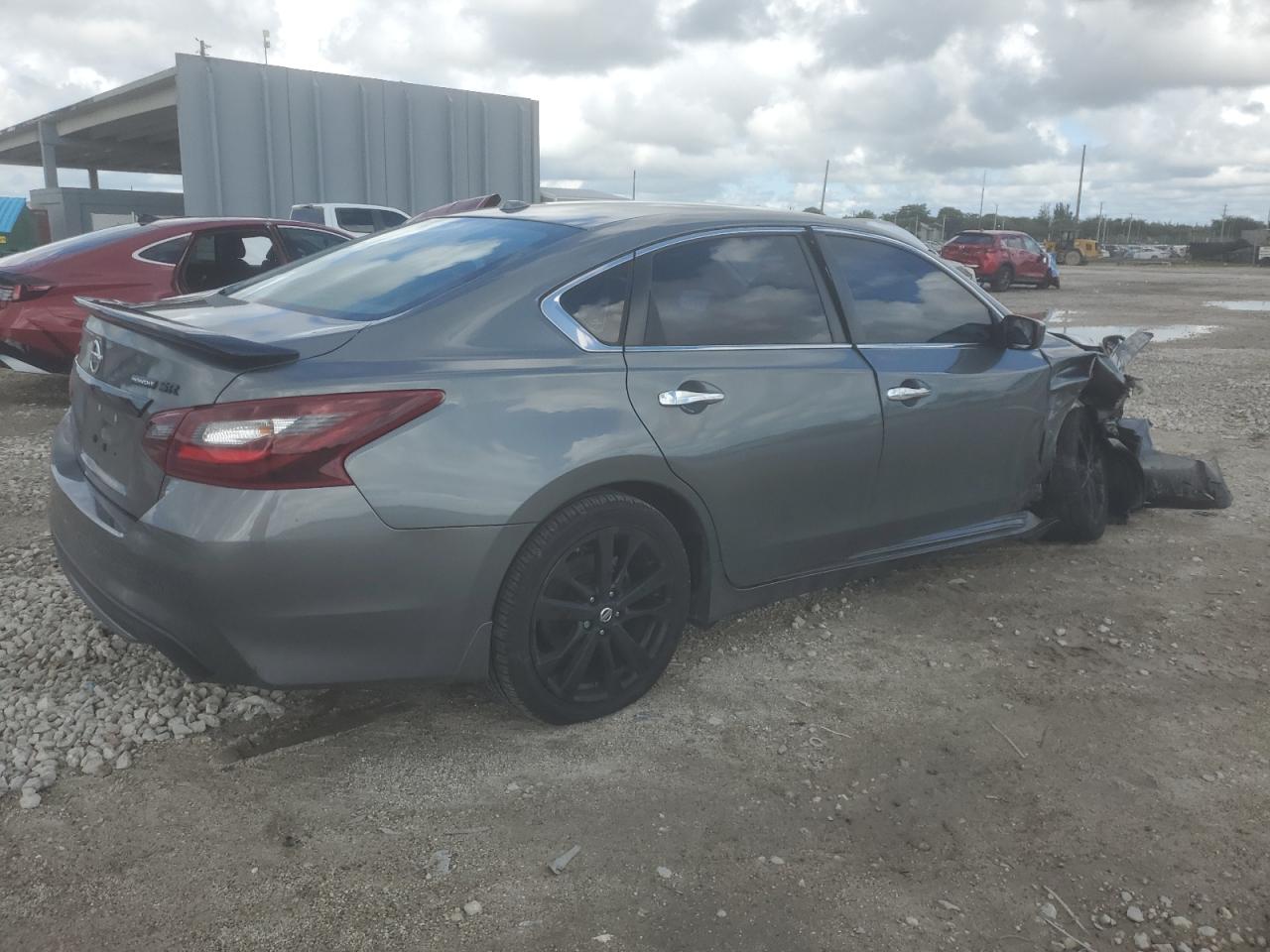 Nissan Altima 2.5 Image 11