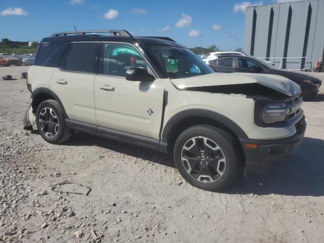 Ford Bronco Outer Banks Image 3