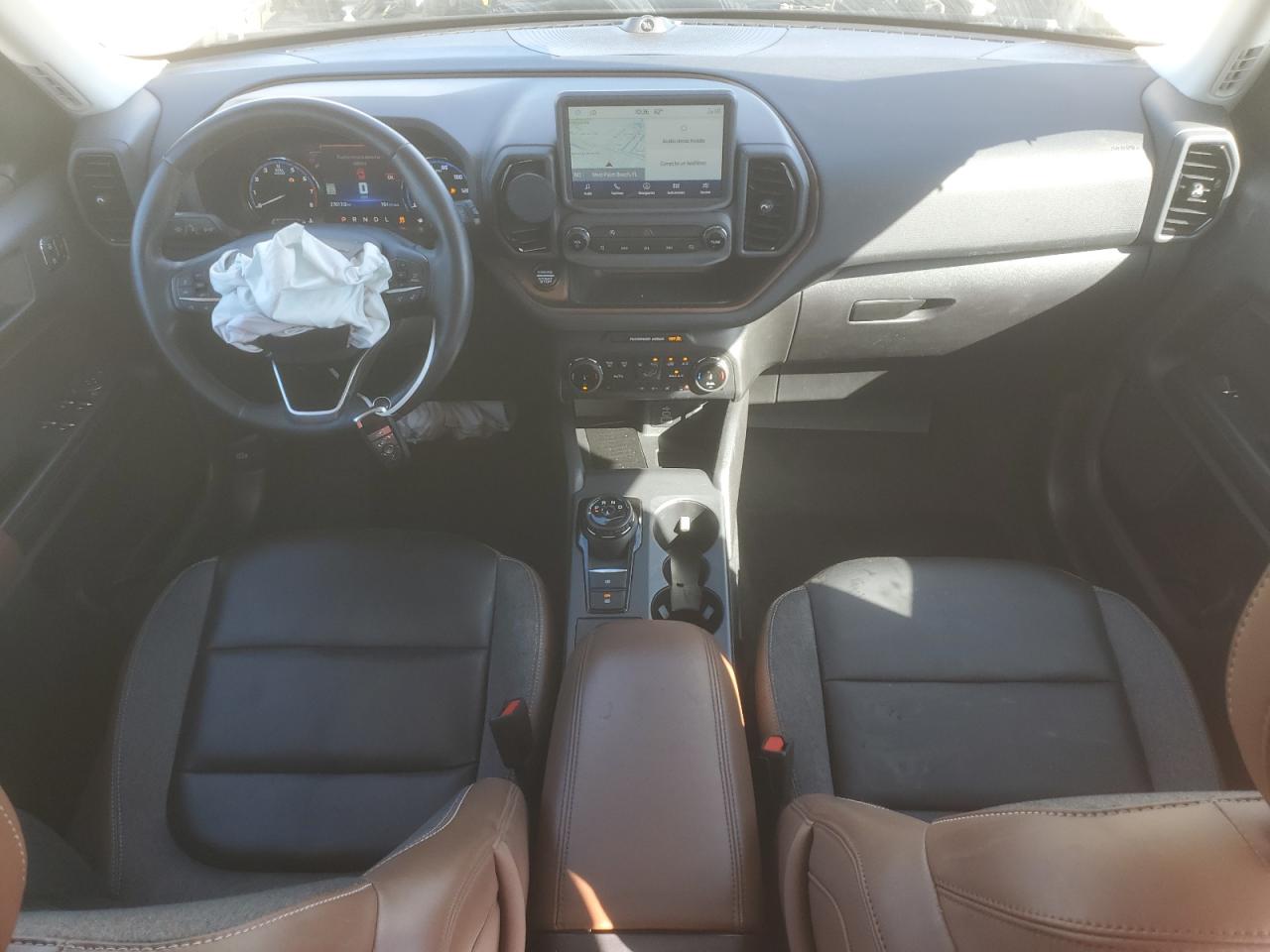 Ford Bronco Outer Banks Image 4