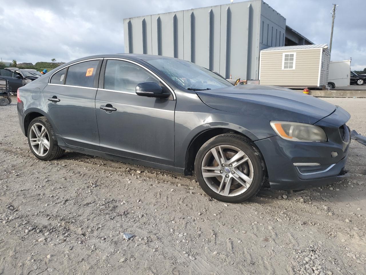 Volvo S60 T5 Image 3