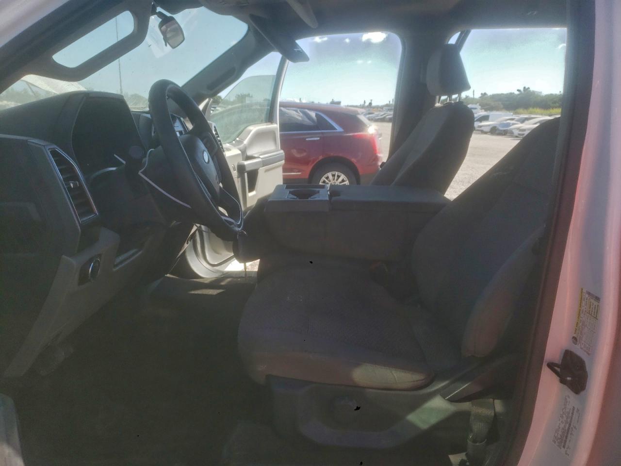 Ford F-250 Super Duty Image 8