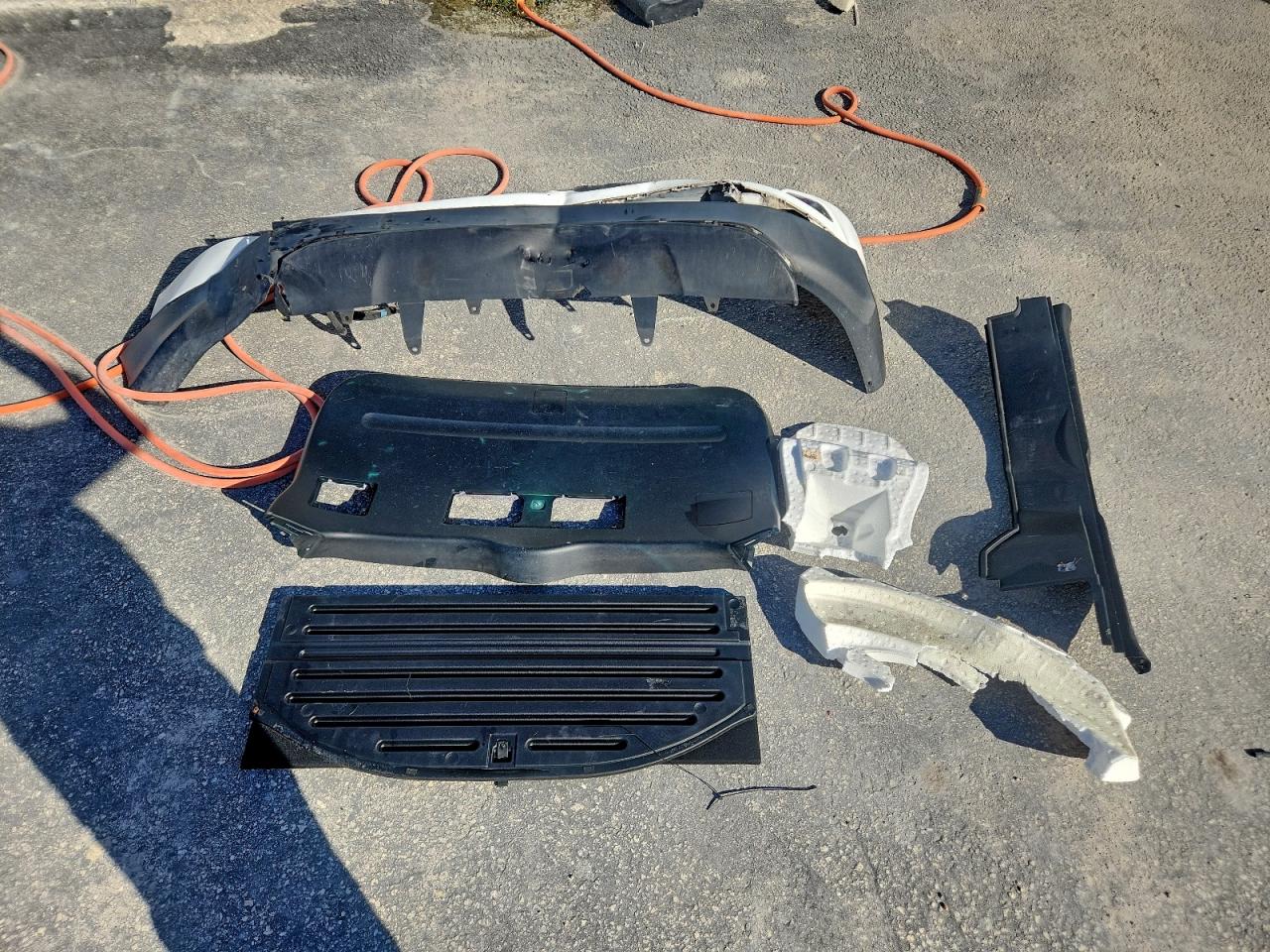 Toyota RAV4 Le Image 10