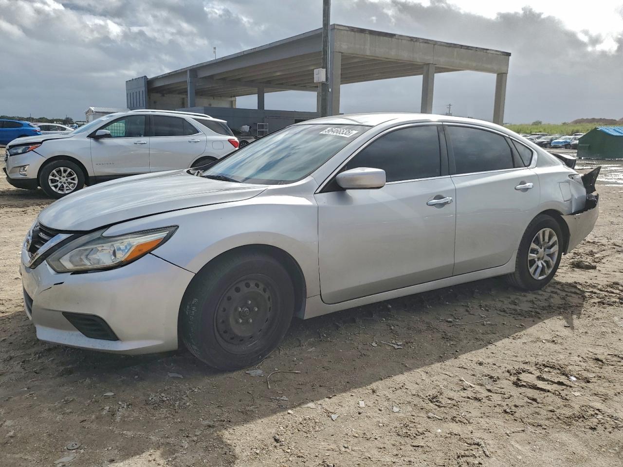 Nissan Altima 2.5 Image 1