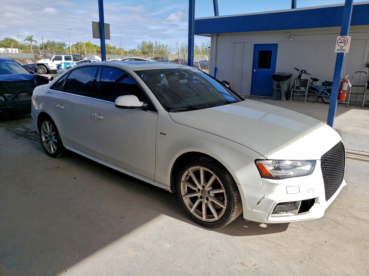 Audi A4 Premium S-line Image 3