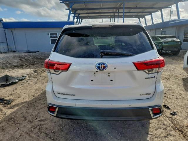 Toyota Highlander Hybrid Limited Image 12