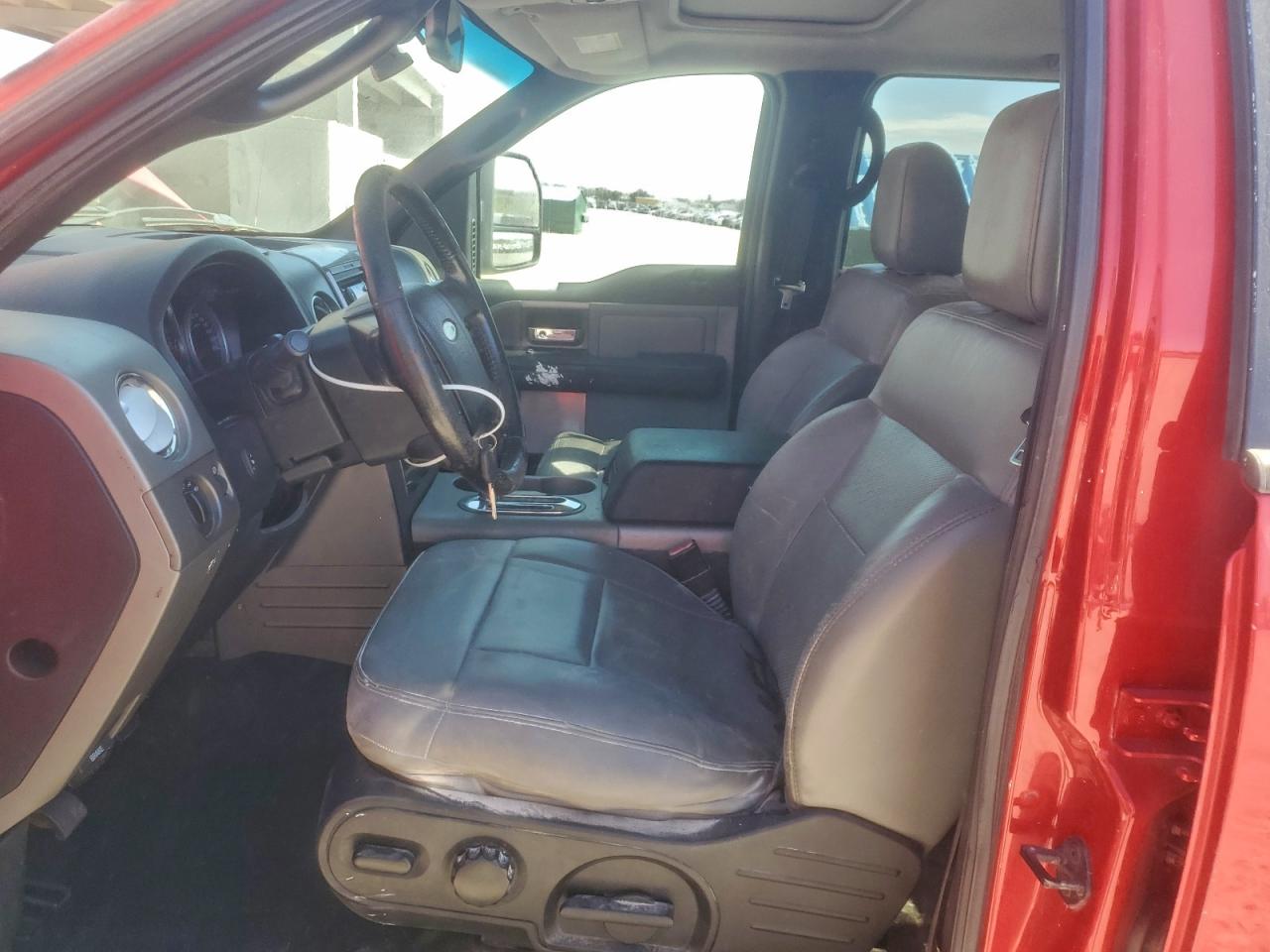 Ford F-150 Supercrew Image 10