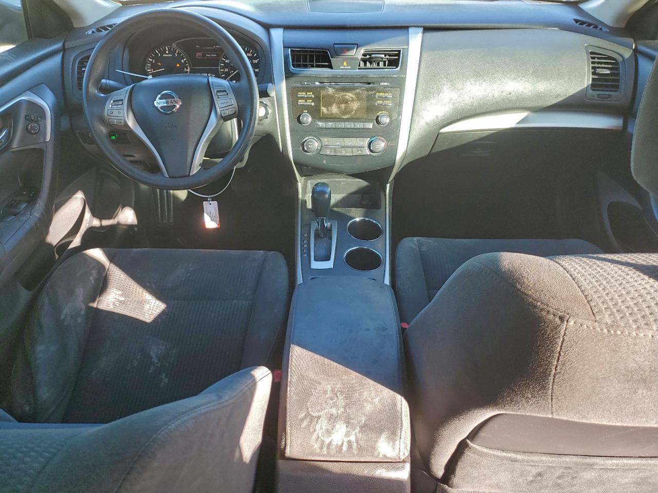 Nissan Altima 2.5 Image 6