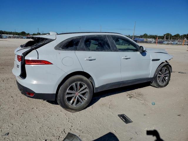 Jaguar F-PACE Premium Image 3
