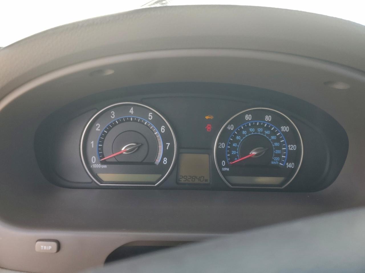 Kia Optima Lx Image 5