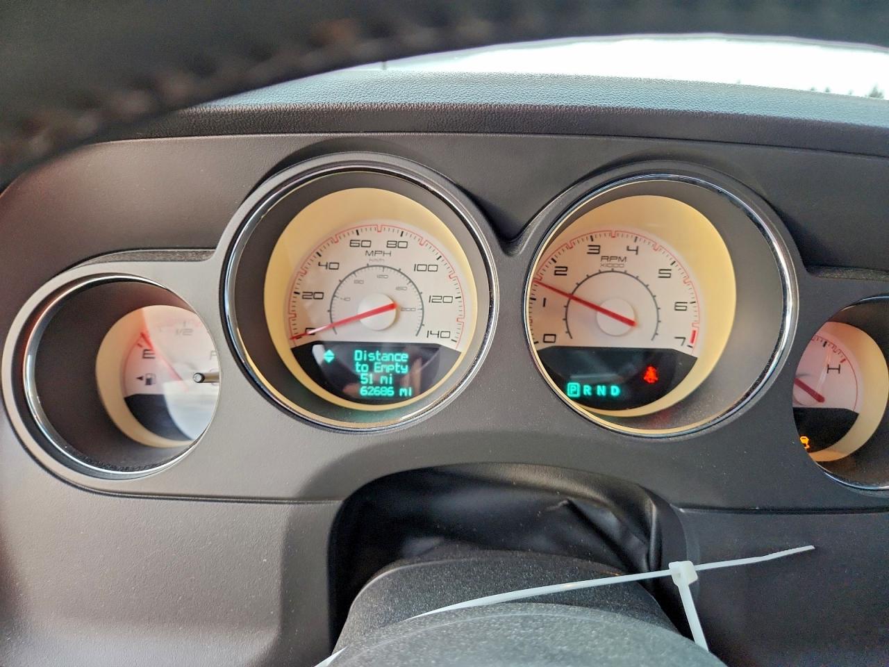 Dodge Challenger Sxt Image 6