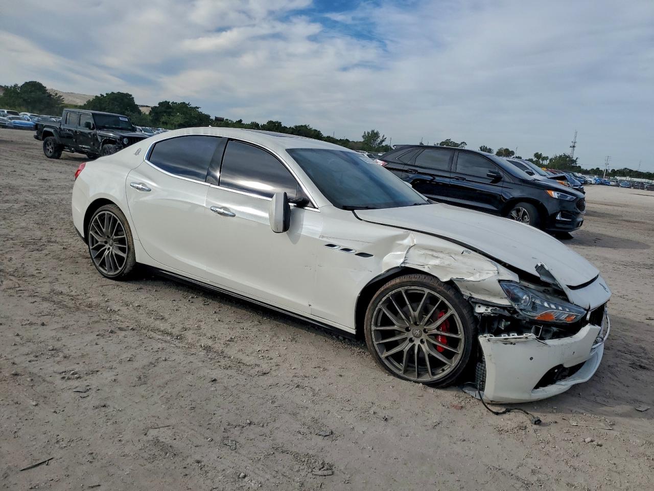 Maserati Ghibli Image 11