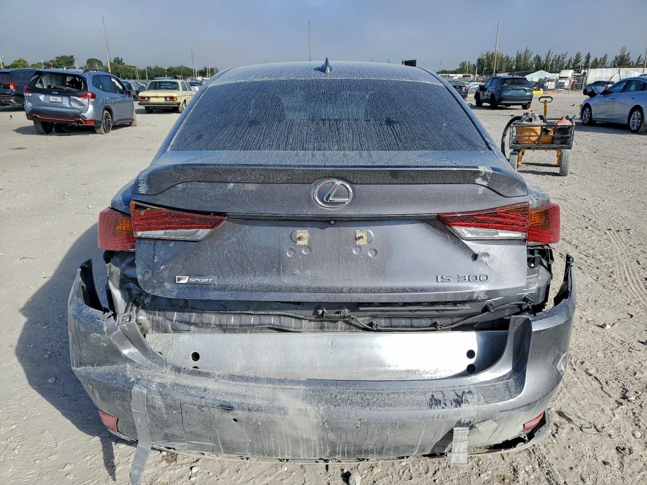 Lexus Is 300 Image 6