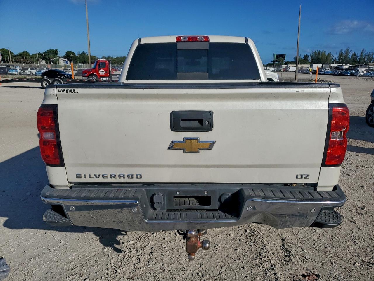 Chevrolet Silverado C1500 Ltz Image 3
