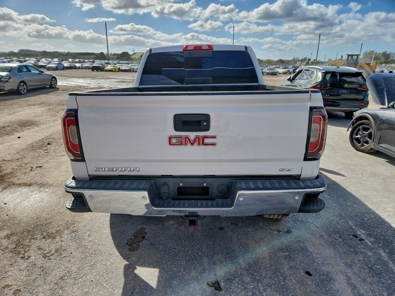 GMC Sierra C1500 Slt Image 11