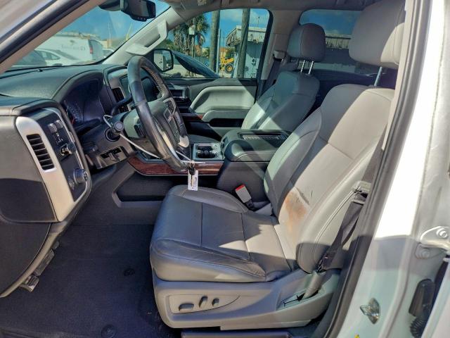 GMC Sierra C1500 Slt Image 4