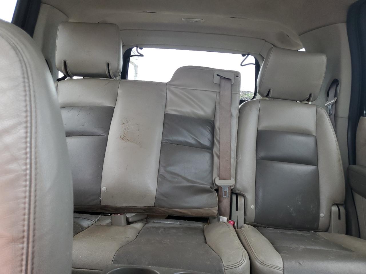 Ford Explorer Xlt Image 11