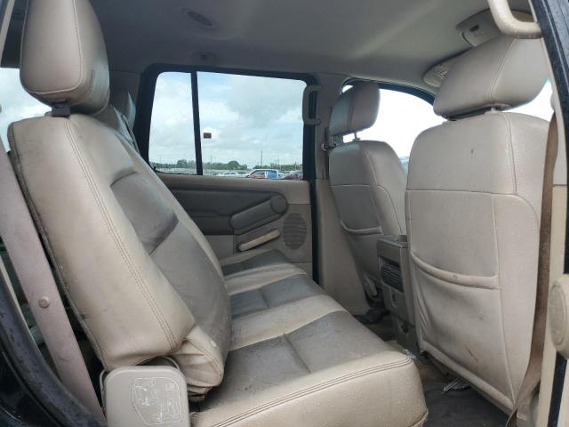 Ford Explorer Xlt Image 8