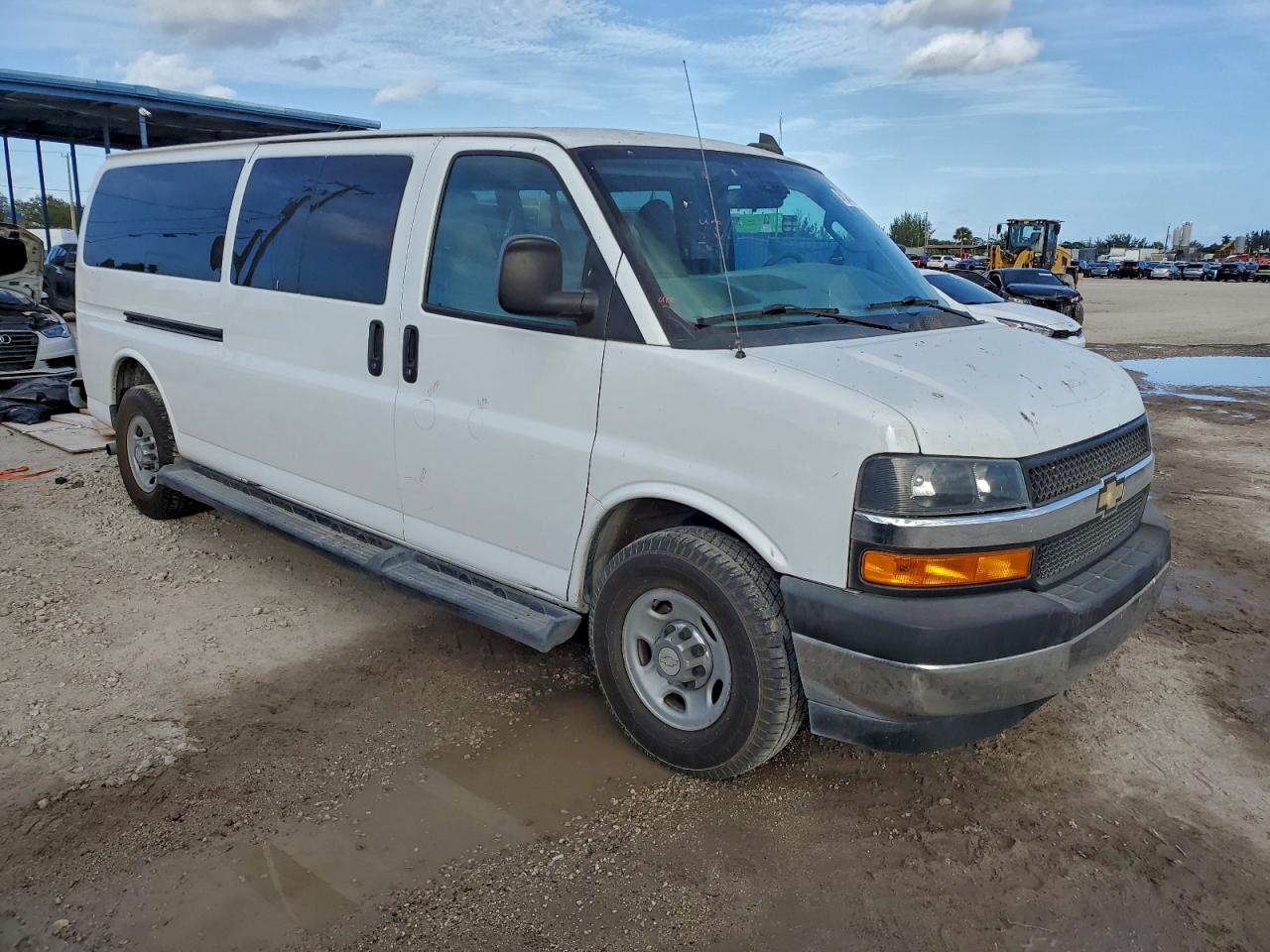 Chevrolet Express Lt Image 8