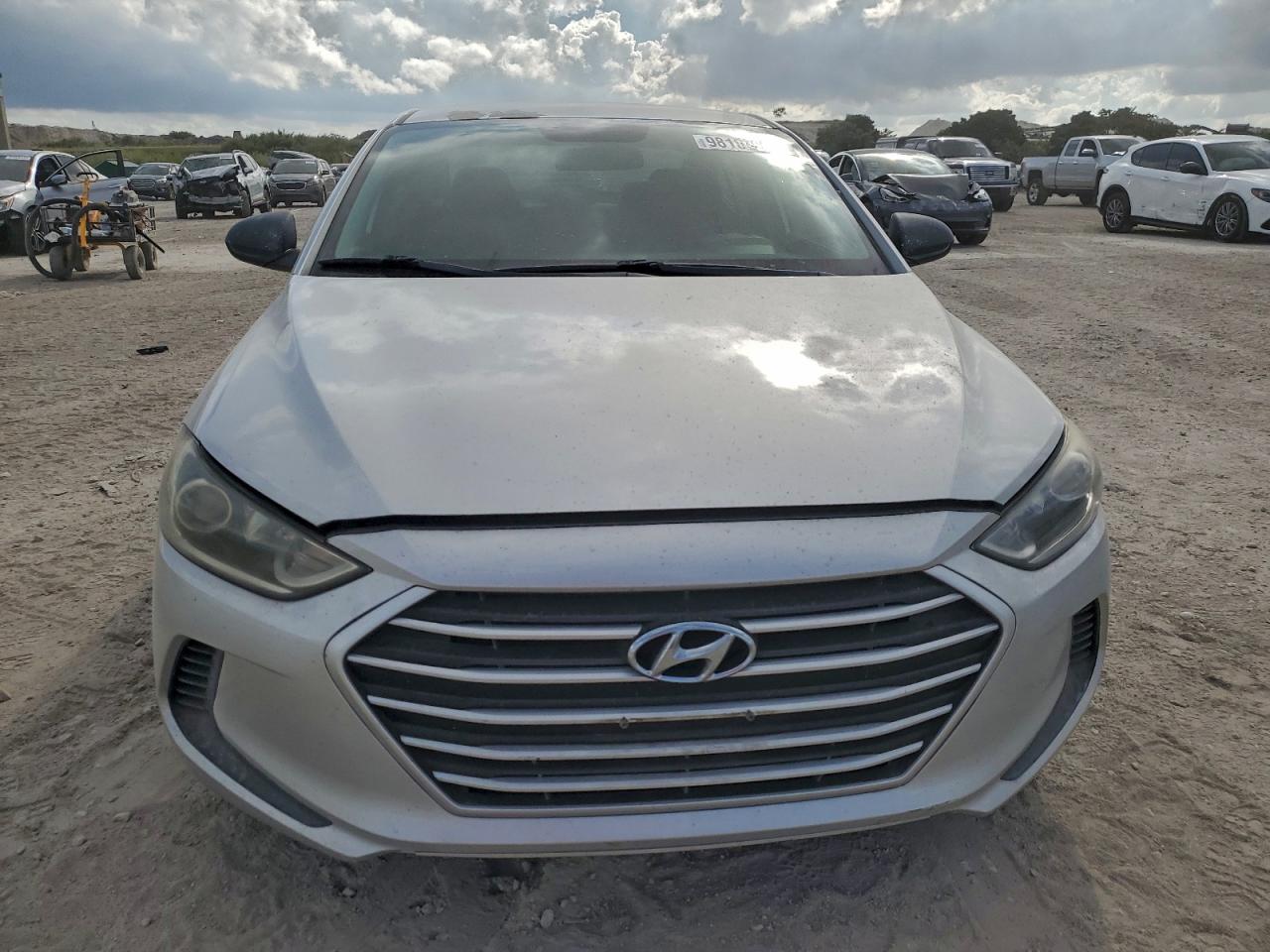Hyundai ELANTRA Se Image 2