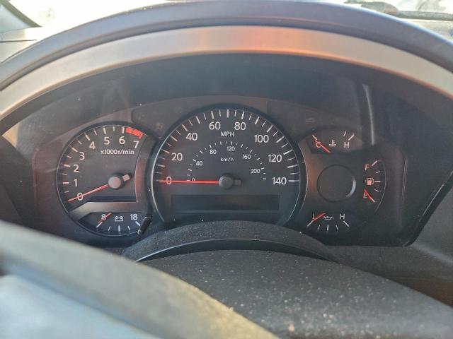 Nissan Titan Xe Image 2