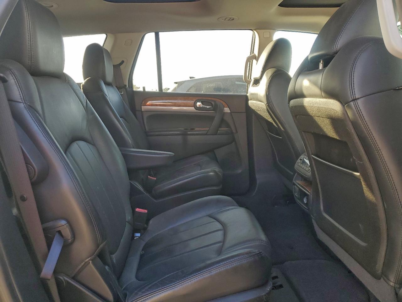 Buick Enclave Cxl Image 3