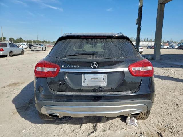 Mercedes-Benz GLA 250 Image 5