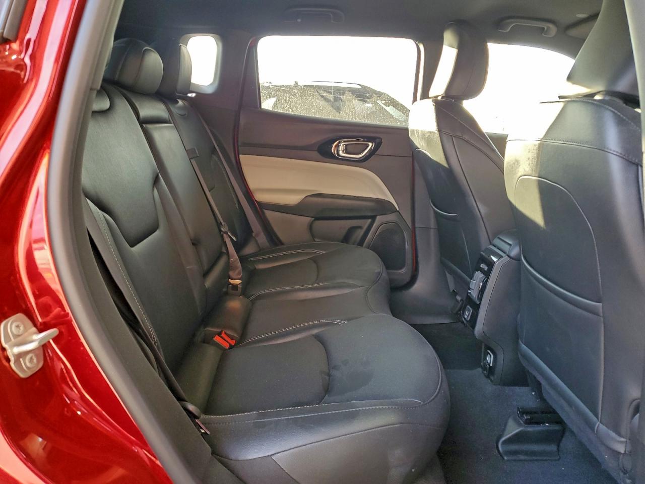 Jeep Compass Limited Image 11