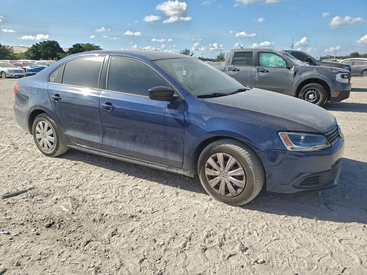 Volkswagen Jetta Base Image 8