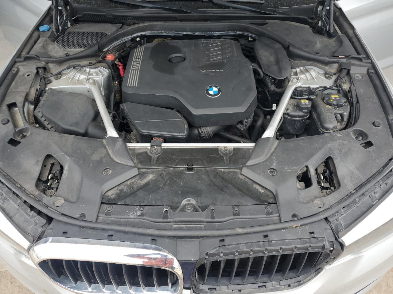 BMW 5 Series Xi Image 11