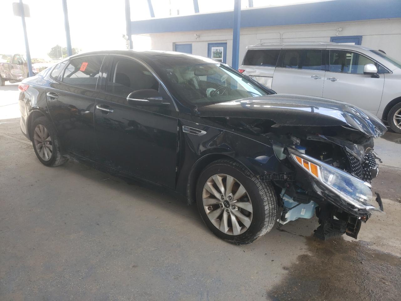 Kia Optima Ex Image 8