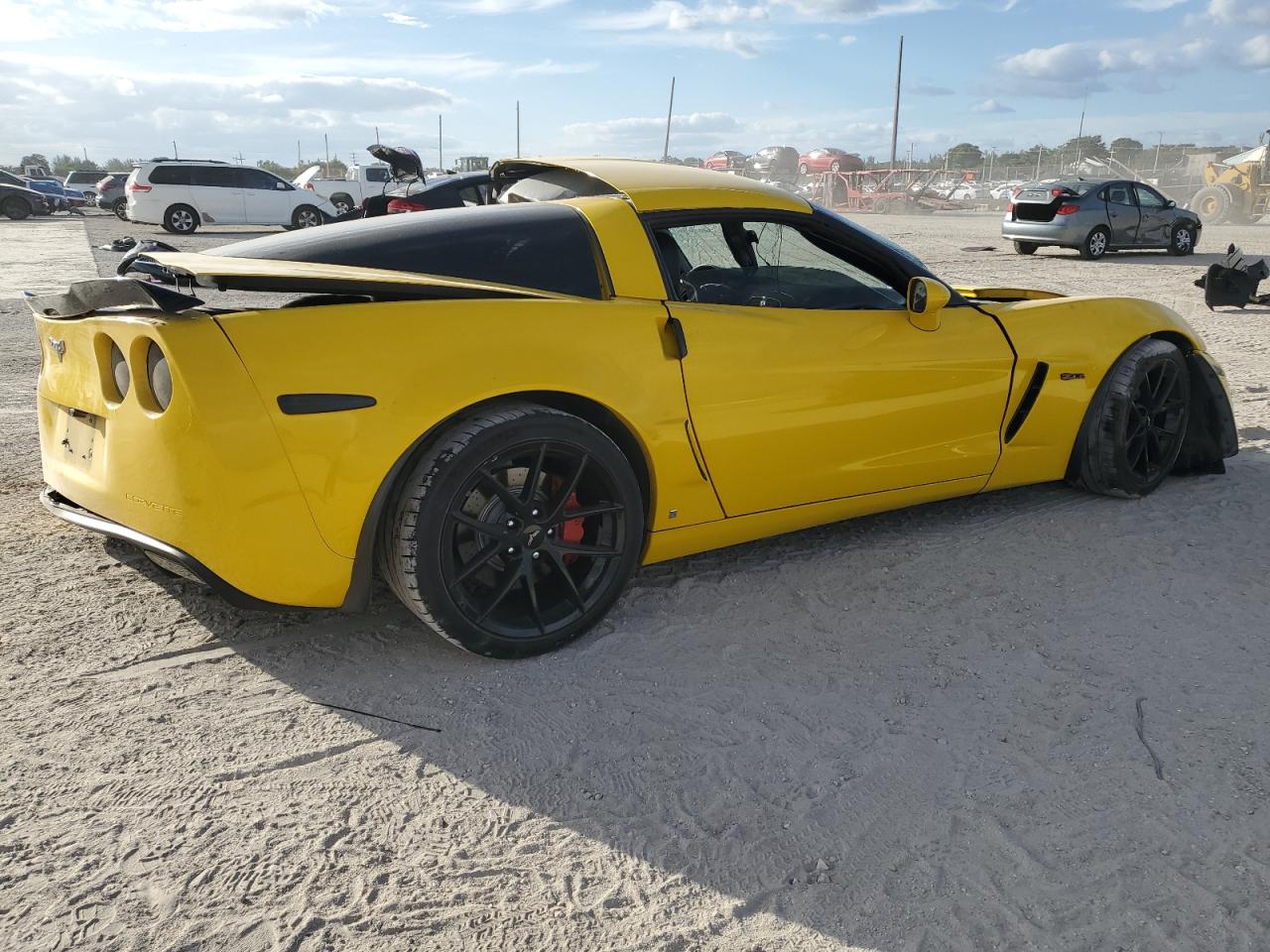 Chevrolet Corvette Z06 Image 2